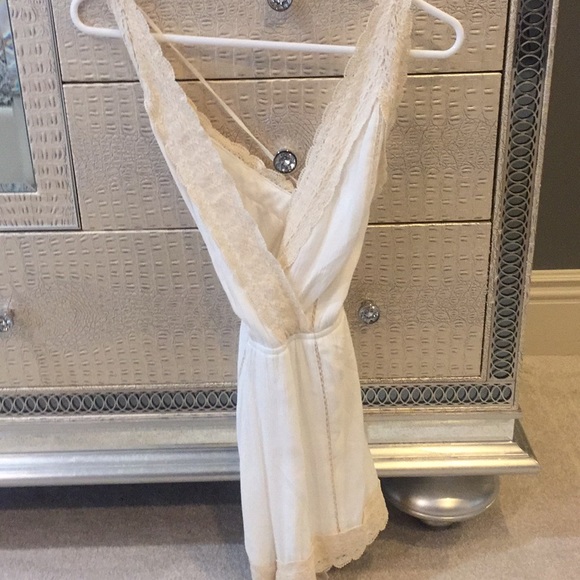 vestique Other - Lace romper with open lace back